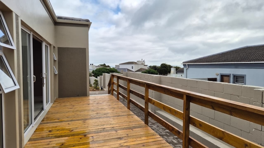 4 Bedroom Property for Sale in Country Club Western Cape
